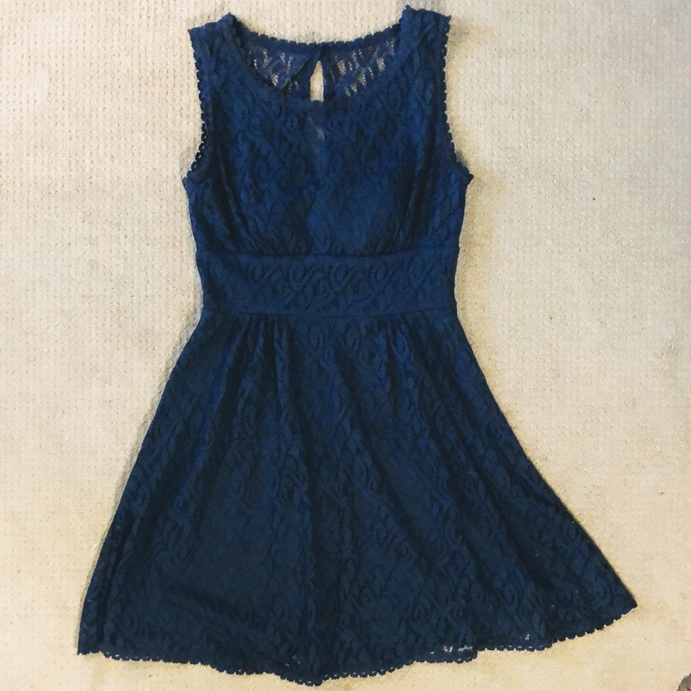 Navy blue lace sleeveless dress
